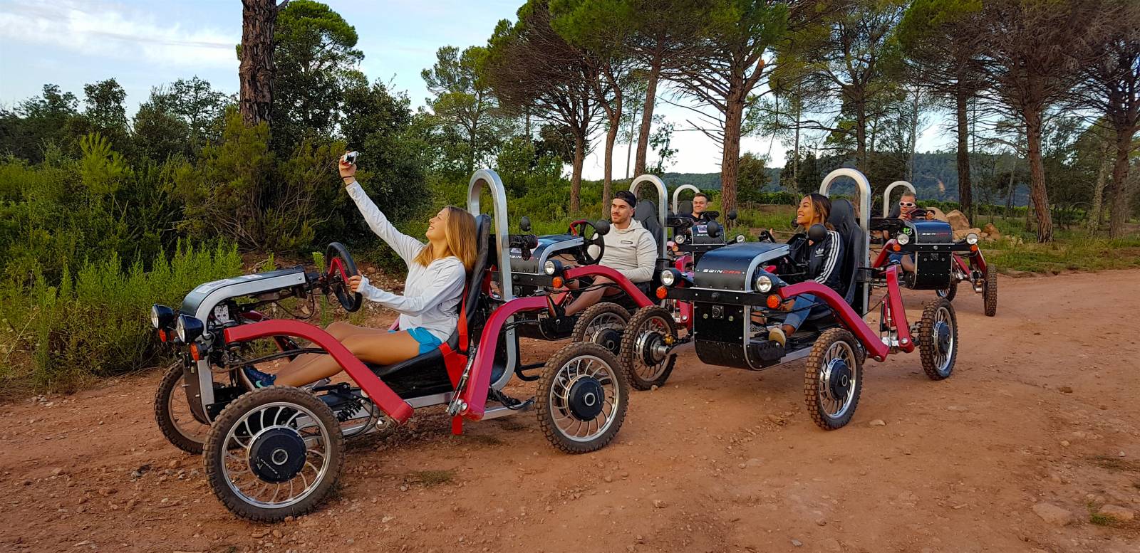 Offrez une expérience unique avec un buggy électrique tout-terrain dans votre complexe touristique