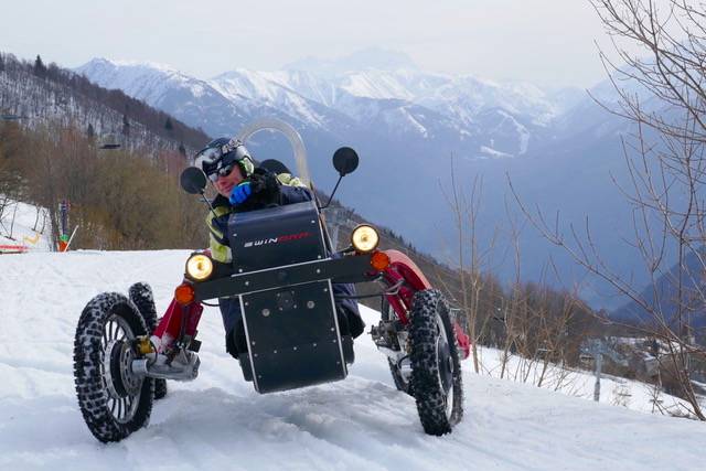 Swincar, le buggy électrique 4x4 éco-responsable des Pyrénées : l’alternative aux motoneiges pour les stations de ski.