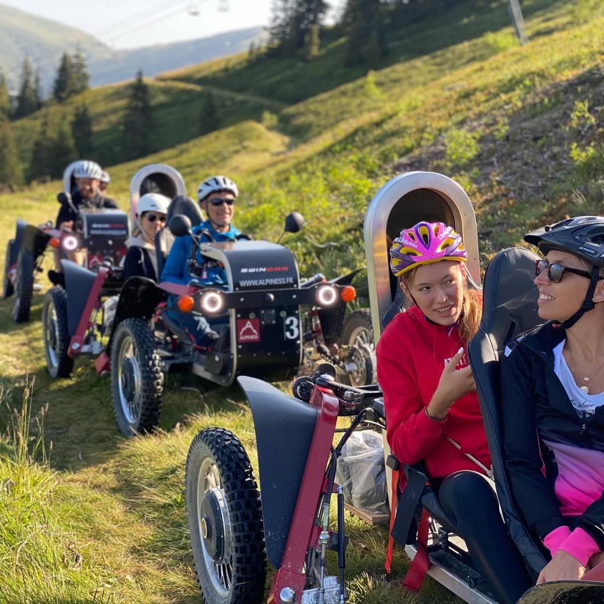 SWINCAR, le fauteuil roulant tout-terrain qui offre liberté et indépendance aux handicapés