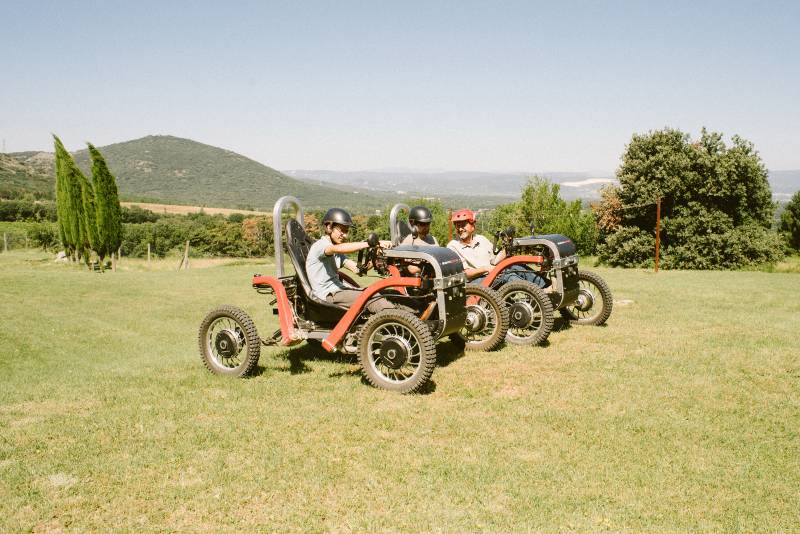 Vivez une expérience de randonnée nature inédite avec SWINCAR, la trottinette électrique tout-terrain