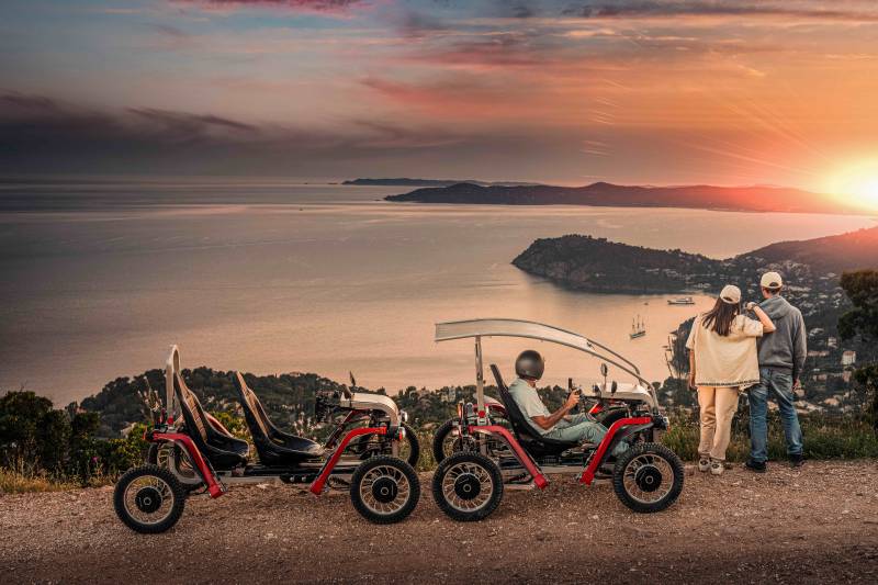 Achat d'une flotte de véhicules tout terrain électriques pour des randonnés en famille en montagne en Savoie à Chamonix