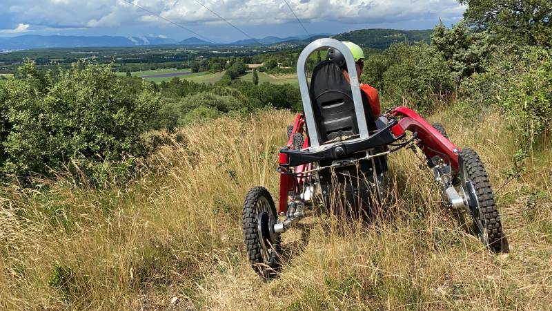 Machines d'occasion ! Explorez les véhicules tout-terrain électriques remis en état pour une aventure sans limites !